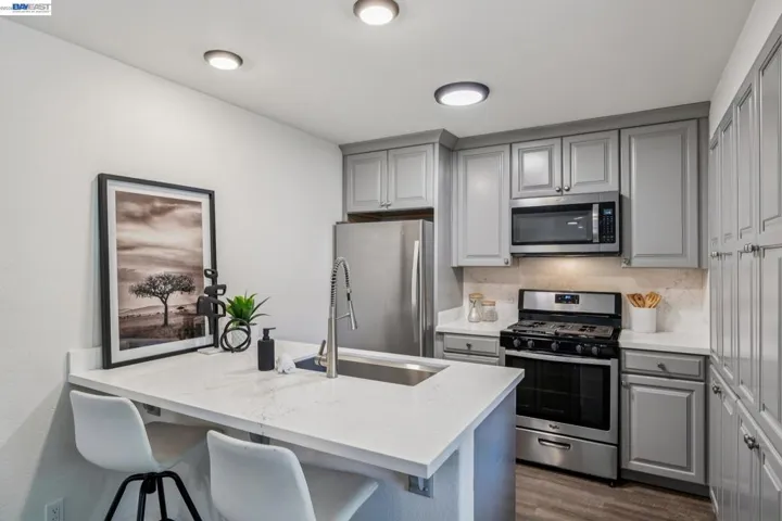 8110 Arroyo Dr, Pleasanton, California 94588