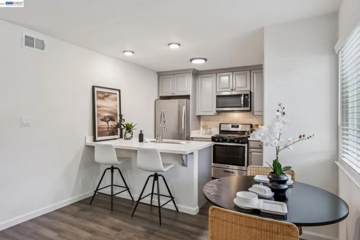 8110 Arroyo Dr, Pleasanton, California 94588