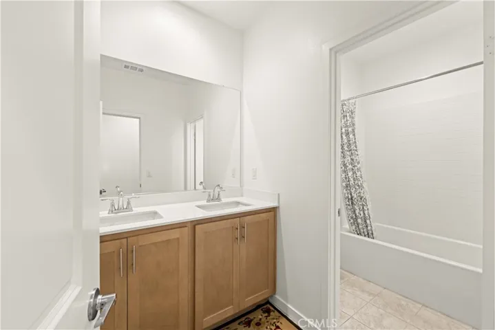 2915 E Duncan Paseo, Ontario, California 91761