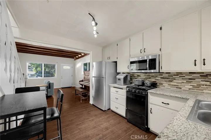 22934 Waters, Crestline, California 92325