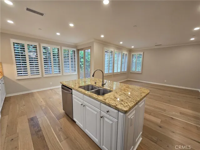 40 Bianco, Irvine, California 92618