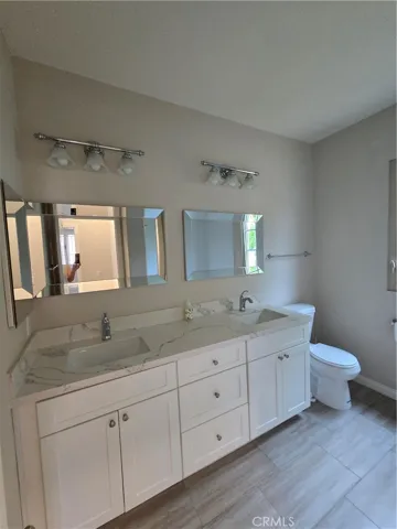 40 Bianco, Irvine, California 92618