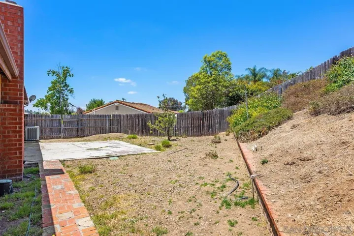 2922 Alamitos, Escondido, California 92027