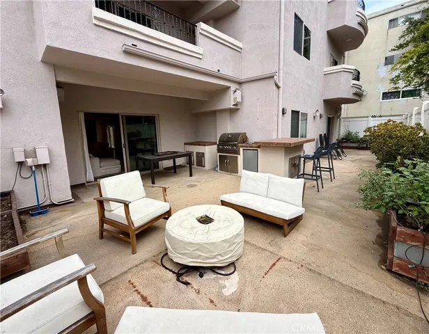 1410 N Curson Ave. #105, Los Angeles, California 90046
