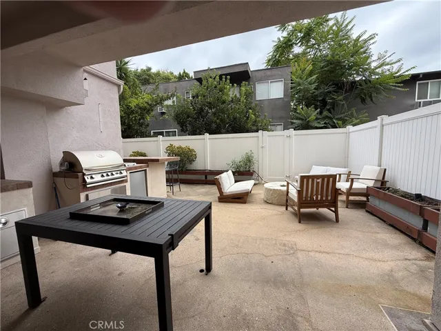 1410 N Curson Ave. #105, Los Angeles, California 90046