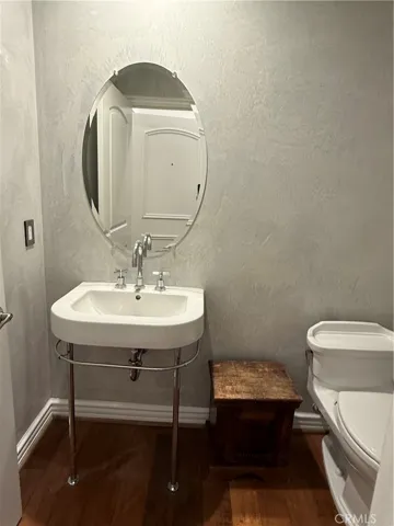 Powder room