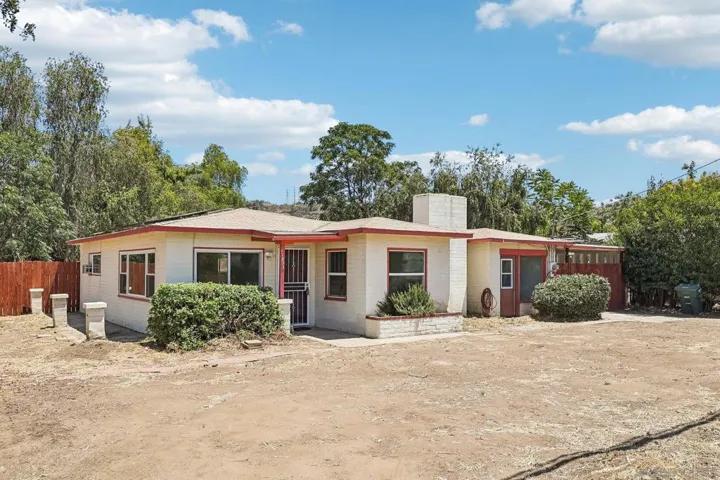 11852 Lakeside Ave, Lakeside, California 92040