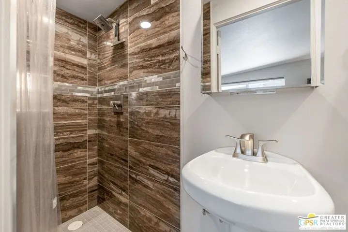 1120 S Calle De Maria, Palm Springs, California 92264