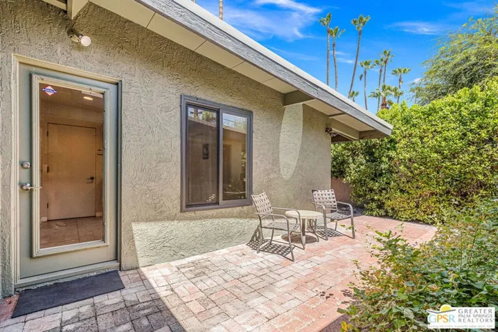 1120 S Calle De Maria, Palm Springs, California 92264