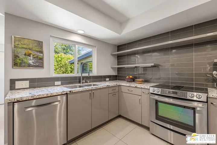 1120 S Calle De Maria, Palm Springs, California 92264