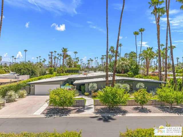 1120 S Calle De Maria, Palm Springs, California 92264