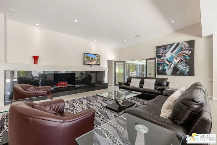 1120 S Calle De Maria, Palm Springs, California 92264