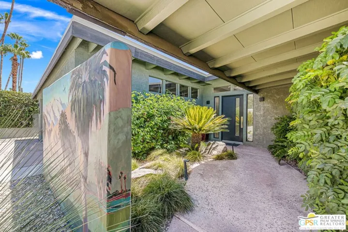 1120 S Calle De Maria, Palm Springs, California 92264