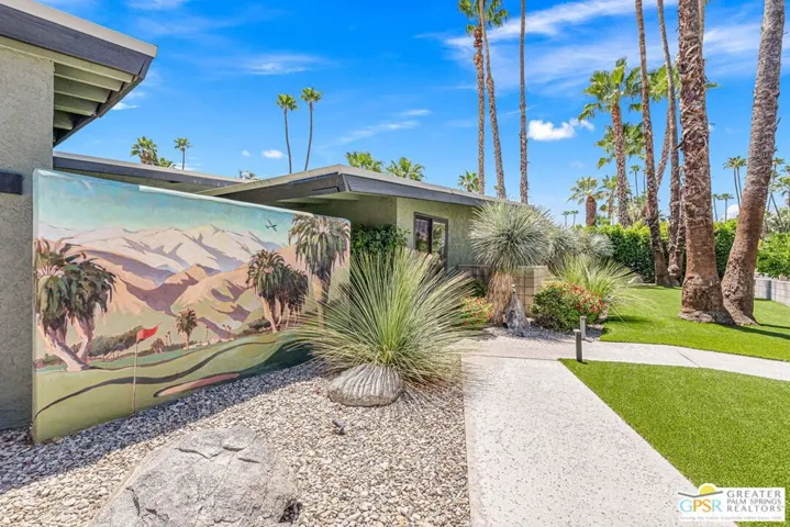 1120 S Calle De Maria, Palm Springs, California 92264