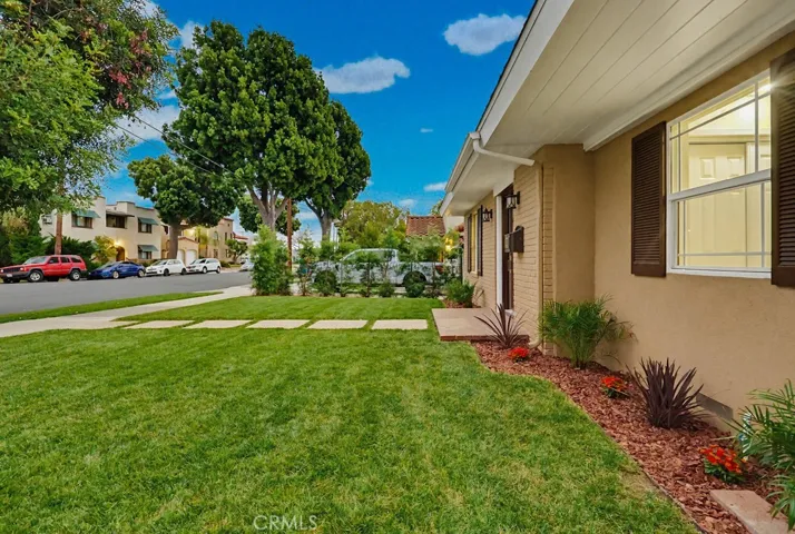 5743 Pickering Avenue, Whittier, California 90601