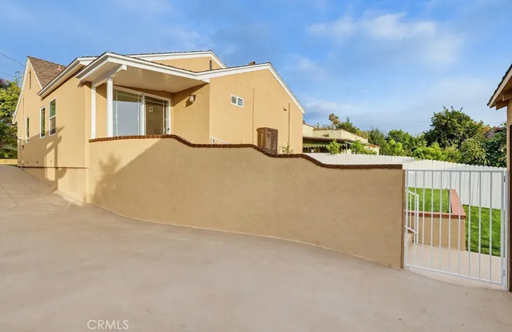 5743 Pickering Avenue, Whittier, California 90601