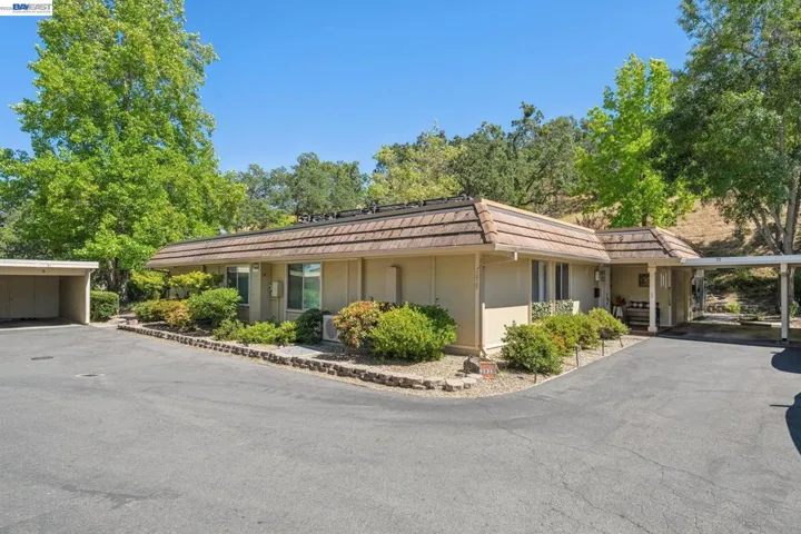 2029 Ptarmigan Dr 2, Walnut Creek, California 94595