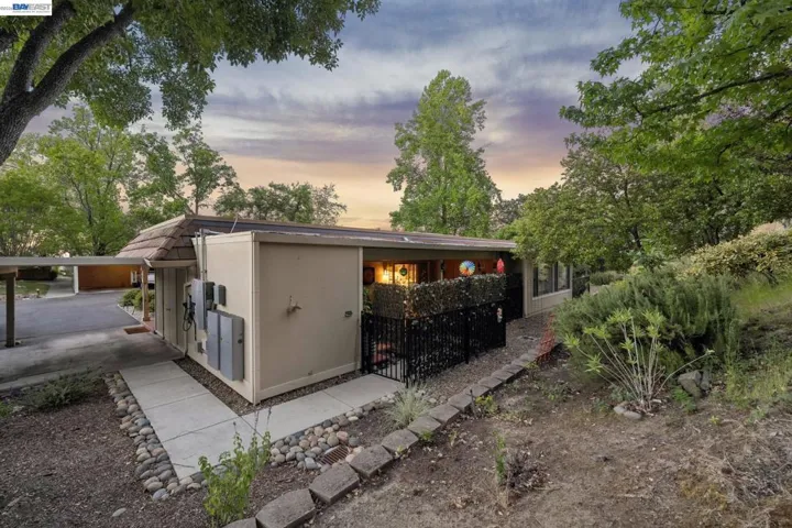 2029 Ptarmigan Dr 2, Walnut Creek, California 94595
