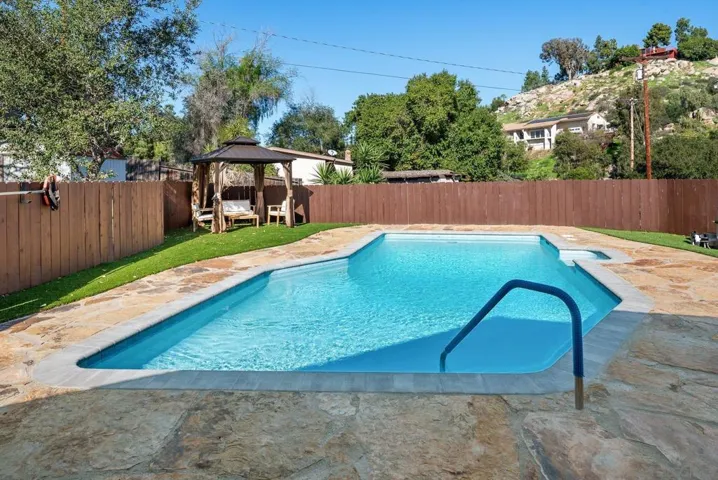 1780 Grove, El Cajon, California 92020