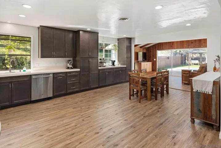 1780 Grove, El Cajon, California 92020