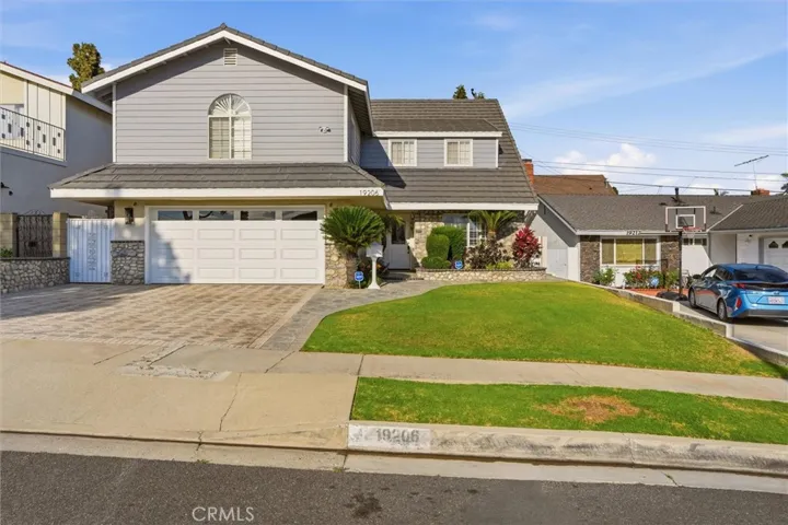 19206 Andmark Avenue, Carson, California 90746