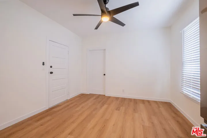 108 N Broadway, Redondo Beach, California 90277