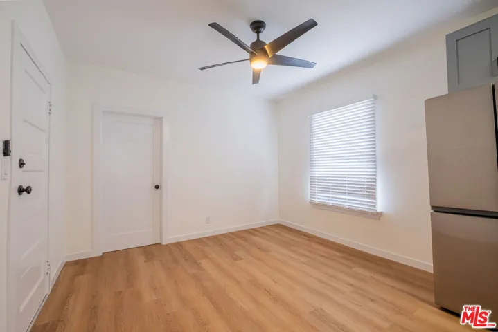 108 N Broadway, Redondo Beach, California 90277