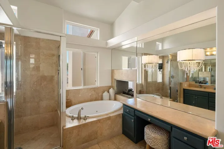 6422 Lunita Road, Malibu, California 90265