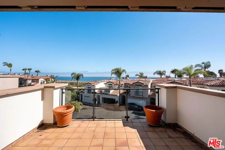 6422 Lunita Road, Malibu, California 90265