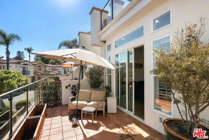 6422 Lunita Road, Malibu, California 90265