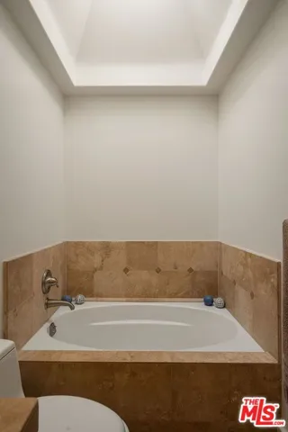 6422 Lunita Road, Malibu, California 90265