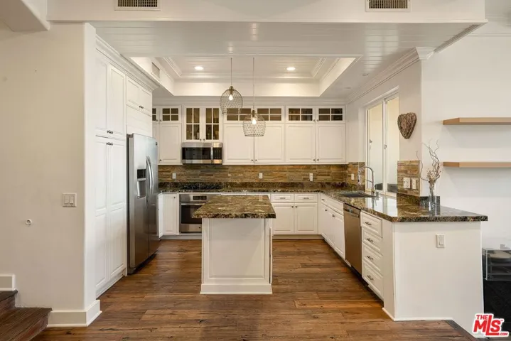6422 Lunita Road, Malibu, California 90265
