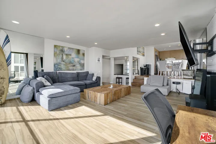 1 Jib Street 101, Marina Del Rey, California 90292