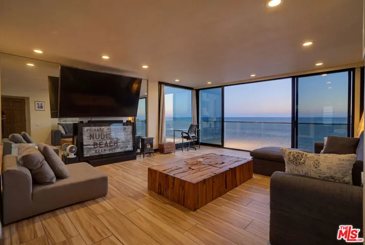 1 Jib Street 101, Marina Del Rey, California 90292