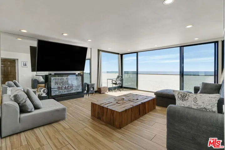 1 Jib Street 101, Marina Del Rey, California 90292