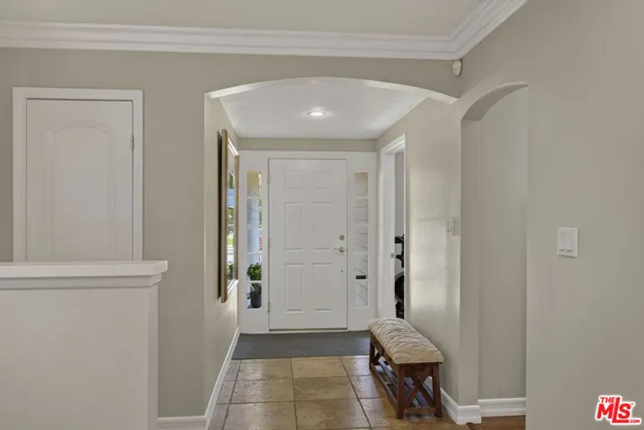 5878 Wheelhouse Lane, Agoura Hills, California 91301