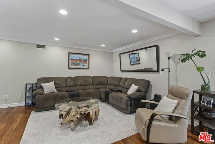 5878 Wheelhouse Lane, Agoura Hills, California 91301