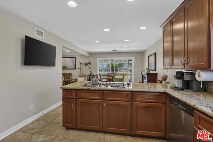 5878 Wheelhouse Lane, Agoura Hills, California 91301