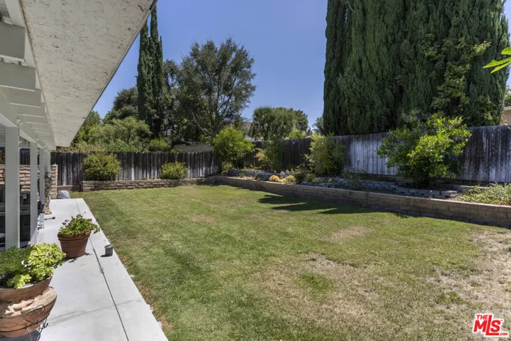 5878 Wheelhouse Lane, Agoura Hills, California 91301