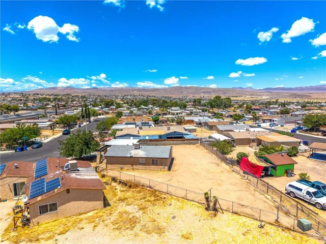 2037 Sequoia, Barstow, California 92311