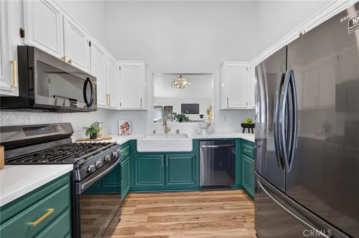 24593 New Haven, Murrieta, California 92562