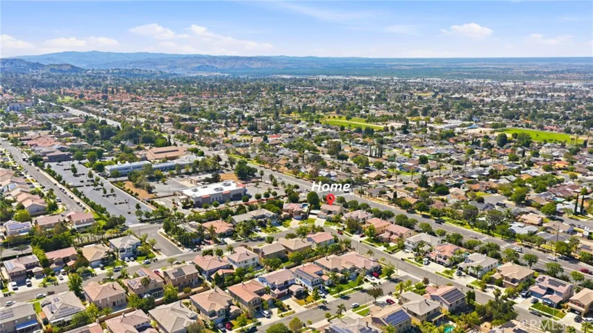 2238 Toulouse, Corona, California 92882