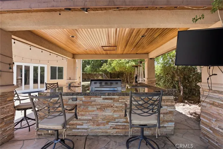 2238 Toulouse, Corona, California 92882