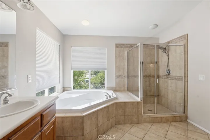 2238 Toulouse, Corona, California 92882