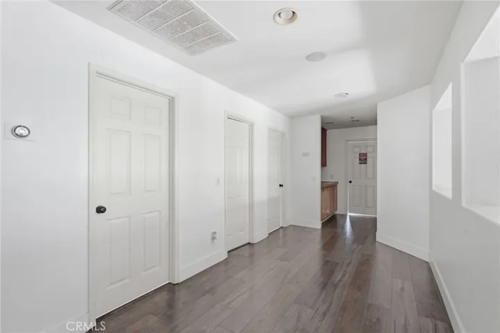 2238 Toulouse, Corona, California 92882