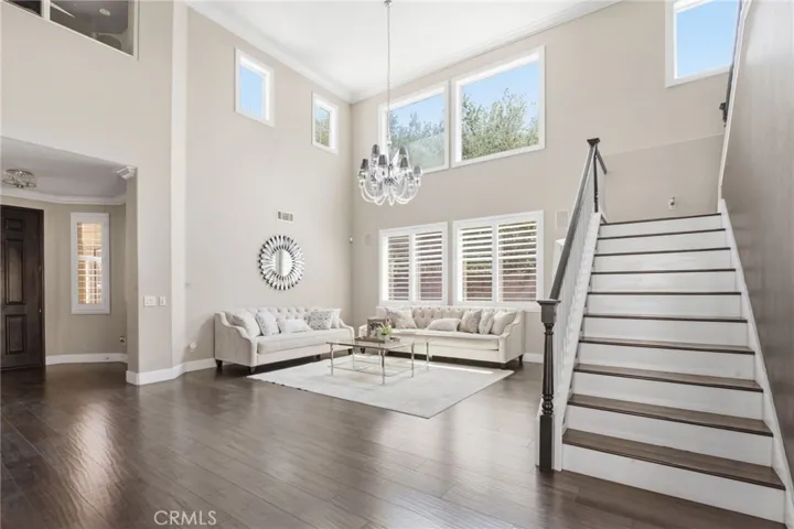 2238 Toulouse, Corona, California 92882