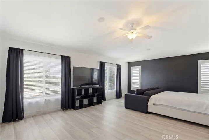 2238 Toulouse, Corona, California 92882