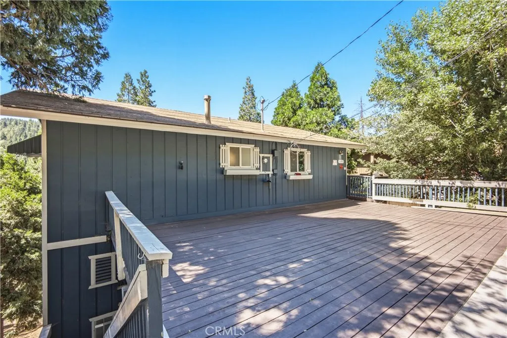 23771 Zuger Dr, Crestline, California 92325 — photo 4