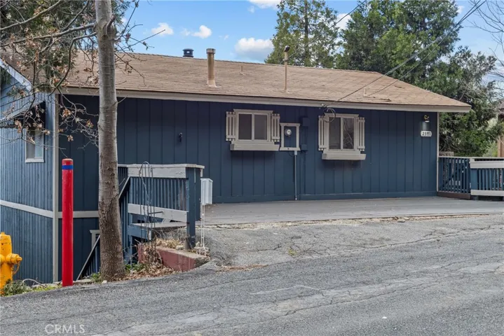23771 Zuger Dr, Crestline, California 92325