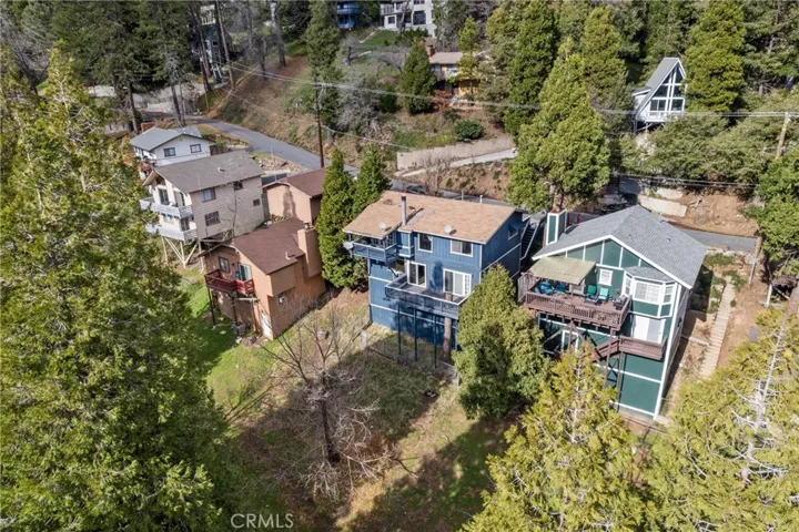 23771 Zuger Dr, Crestline, California 92325